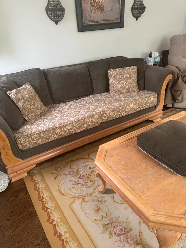 Sofa and Loveseat set with coffee table63010223603585126