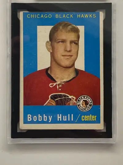 1959 Topps # 47 BOBBY HULL 2nd Year Chicago Blackhawks Golden Jet ! Beautiful condition card but has...