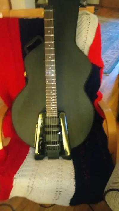 Lefty handed steinberger Spirit headless guitar, View more