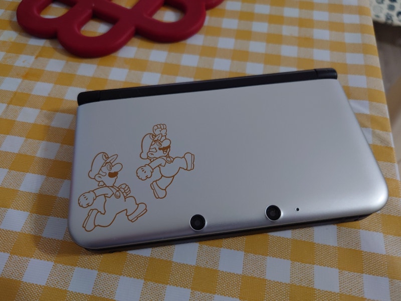 Modded Nintendo 3DS XL 30th years Luigi anniversary edition Nintendo