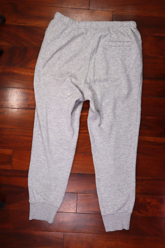 Grey Sweatpants Joggers  Bluenotes with string Women's Medium in Women's - Bottoms in Calgary - Image 2