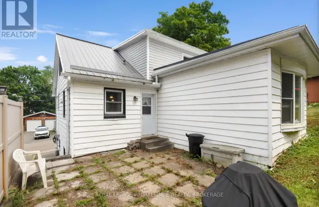 FOR RENT  Peaceful Retirement Starts Here in Brockville, Ontario63735891968769123