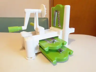 STARFRIT SPIRALIZER SPIRAL FOOD SLICER, View more