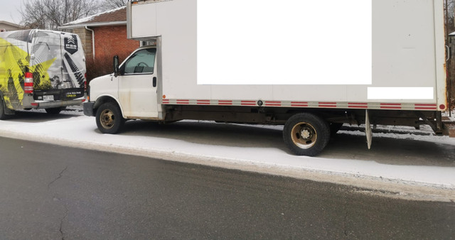 2004  cube Chevrolet Express 3500 148,000 Km dans Autos et camions  à Ville de Montréal - Image 2