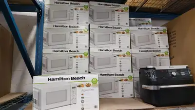 Hamilton Beach 0.7 Cu. Ft. Microwave Oven, View more