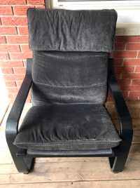 very good no rips or damage Ikea relaxing chair