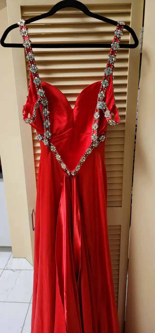Red Satin Formal Gown Size 4 - Rhinestone Embellishments in Women's - Dresses & Skirts in Edmonton - Image 9
