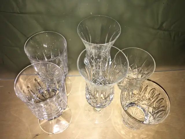 Crystal wine glasses 6 pcs in Kitchen & Dining Wares in City of Montréal - Image 2