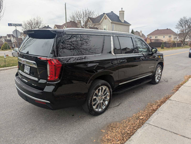 SOLD. 2022 GMC Yukon XL SLT Extra Clean! dans Autos et camions  à Ville de Montréal - Image 4