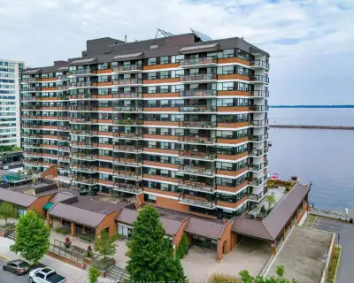 Waterfront Condo for Rent – Downtown Kingston $2,500/month (utilities included) Bright, spacious, an...