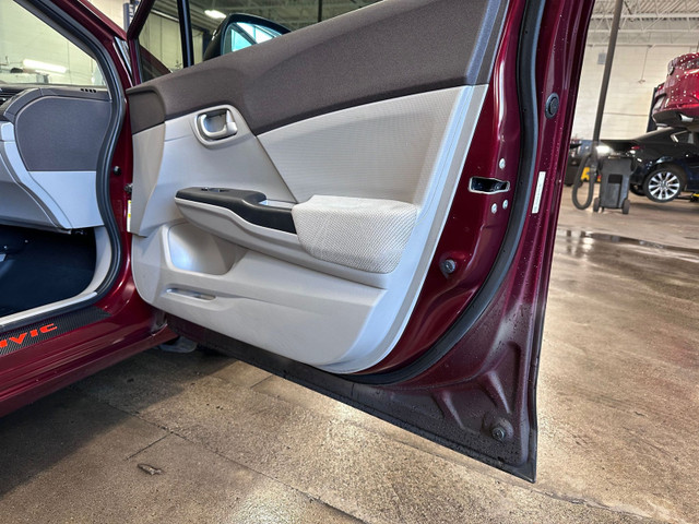 2012 Honda civic  in Cars & Trucks in Mississauga / Peel Region - Image 4