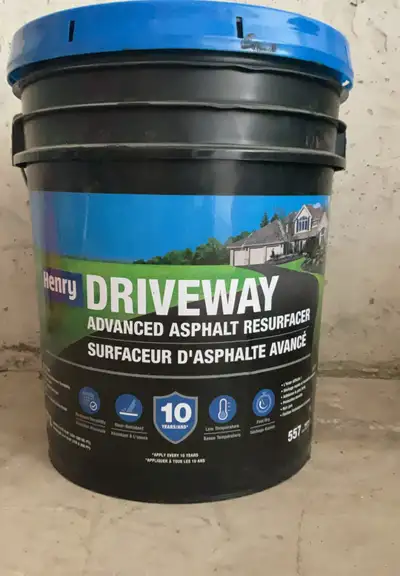 Henry Driveway Advanced Asphalt Resurfacer, View more