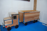 Truck toy box / Camion boite a jouer