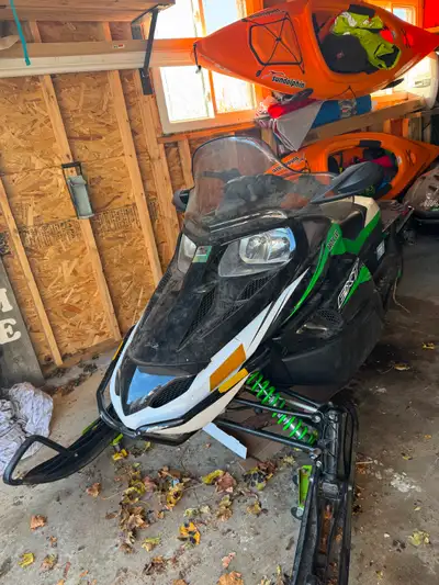 The sled is now running has 14027km on it. Lots of life left . Had a mechanic come and looked at it....