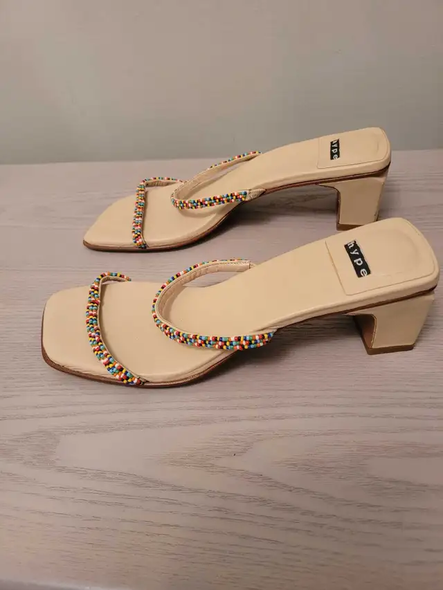Hype Lady's Sandals in Women's - Shoes in St. Albert - Image 3