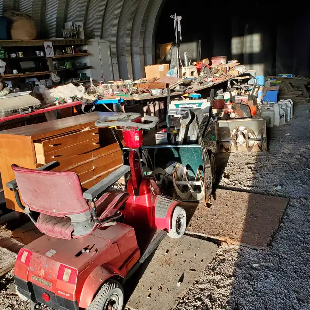 Furniture and Home Goods and Outdoor Equipment in Patio & Garden Furniture in Norfolk County - Image 6