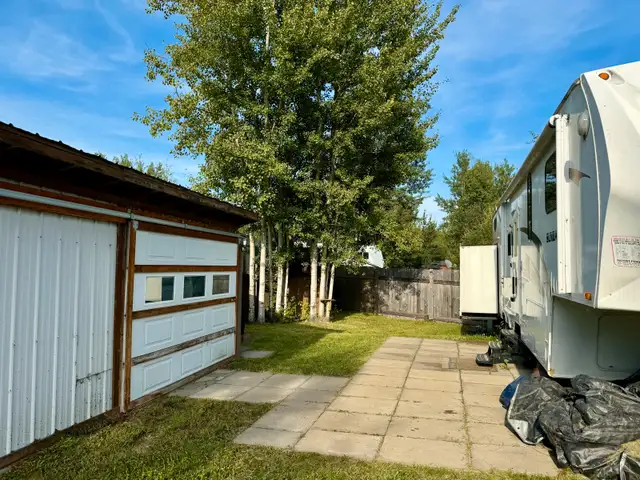 ANNUAL LOT SPRUCE POINT CAMPGROUND in Park Models in Edmonton - Image 2