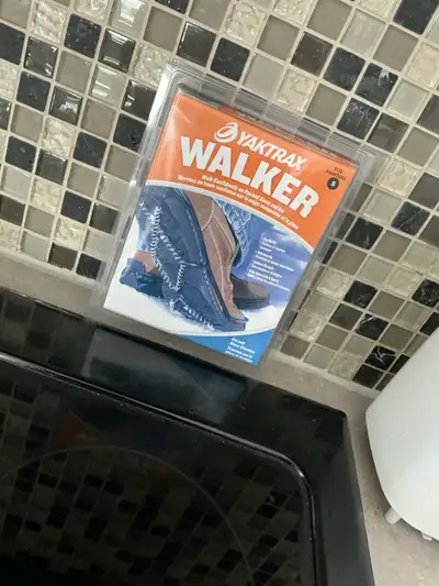 Traction aid for ice and snow. Spikeless and ultralight Size : small (women 6.5-10 / men 5-8.5)