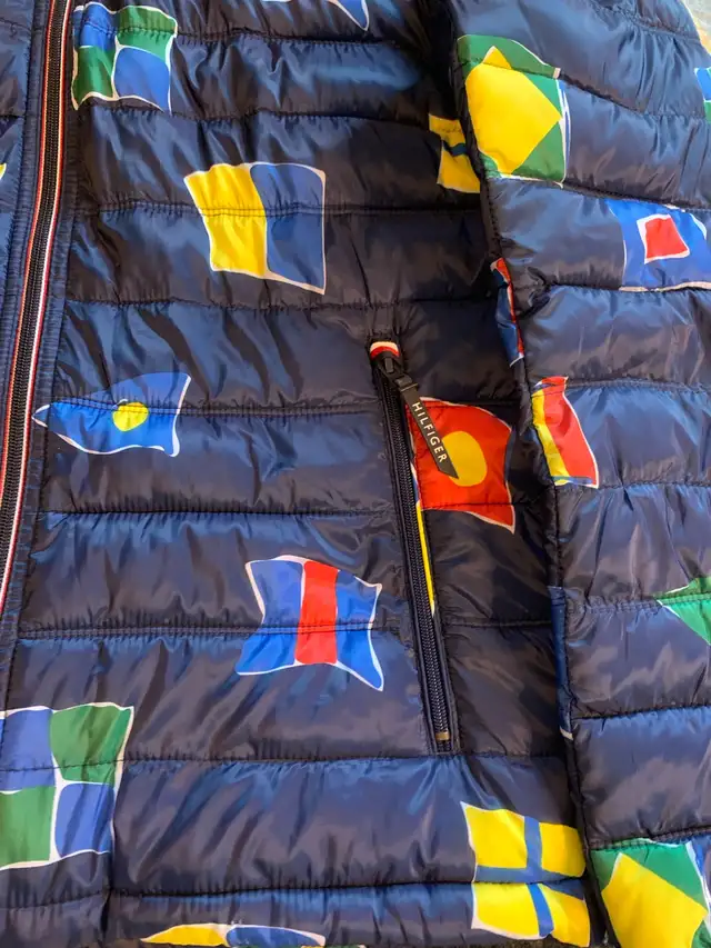 Tommy Hilfiger Flags Puffer Jacket Brand New in Men's in Mississauga / Peel Region - Image 6