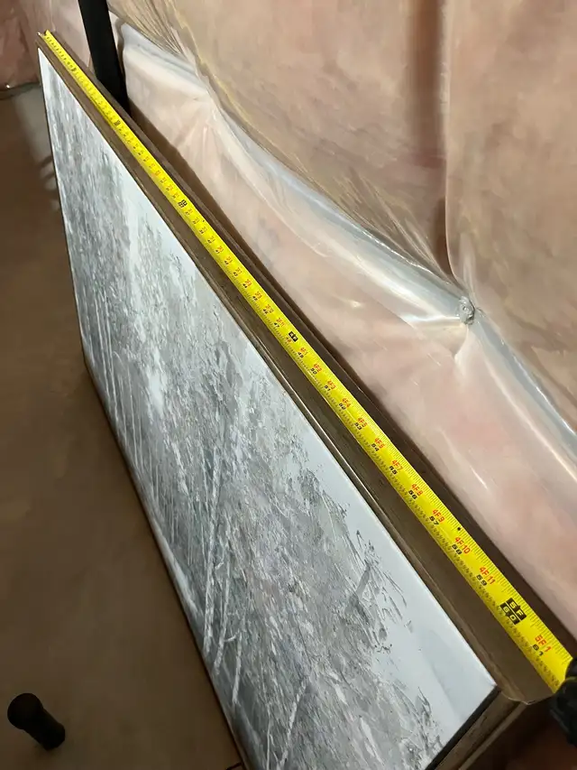 Like new large wall art in Home Décor & Accents in Guelph - Image 4