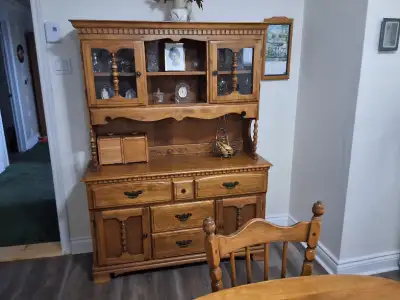 antique solid birch set, table complete with extention board and 4 chairs,with hutch and buffet 506...