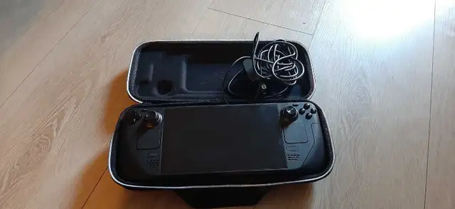 Steam Deck Oled 512gb in Other in Longueuil / South Shore - Image 3