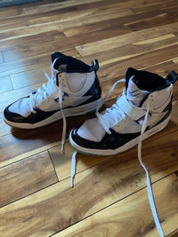 Jordan basketball man shoes 8.5