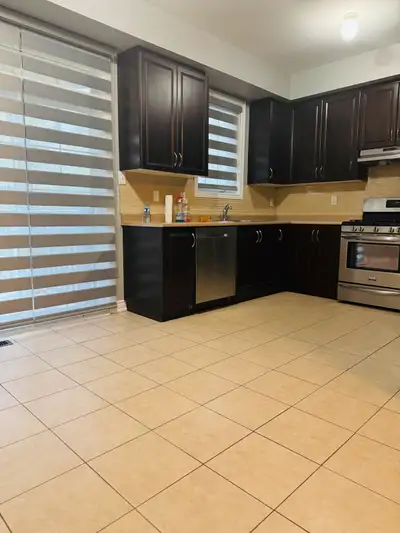 Full house for rent including basement in Brampton