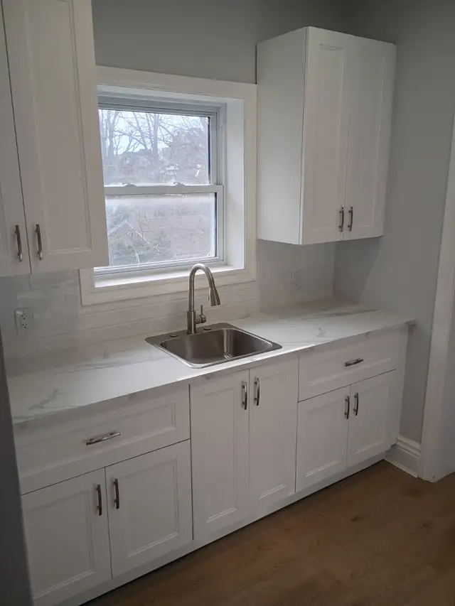 1 BEDROOM FOR RENT Downtown