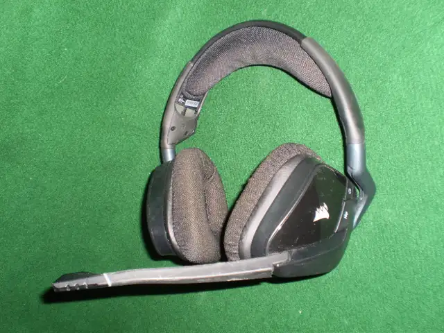 Corsair Wireless Headphones and Microphone in Speakers, Headsets & Mics in City of Toronto - Image 3