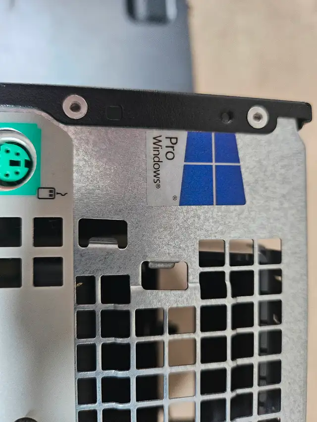 HP Elitedesk 705 G3 SFF in Desktop Computers in Edmonton - Image 9