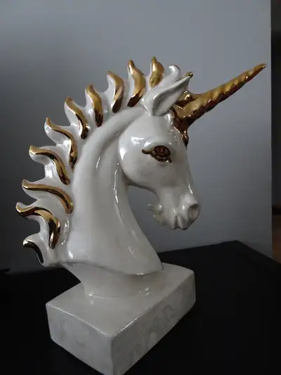Vtg Unicorn Horse Head Figure Statue 80s Pearl White Gold Horn 1, View more