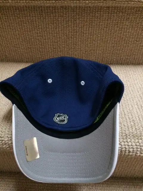 Reebok Toronto Maple Leaf Baseball Cap (Size: S/M)63234807175297123