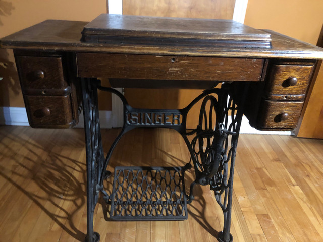 Machine à coudre antique Singer dans Art et objets de collection  à Ville de Montréal - Image 4