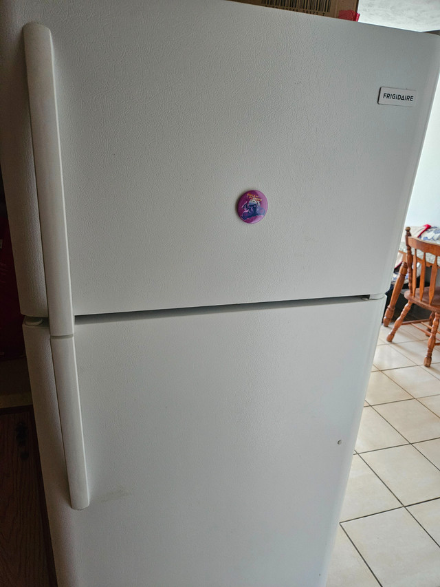 Fridge 150$ dans Réfrigérateurs  à Saint-Jean-sur-Richelieu