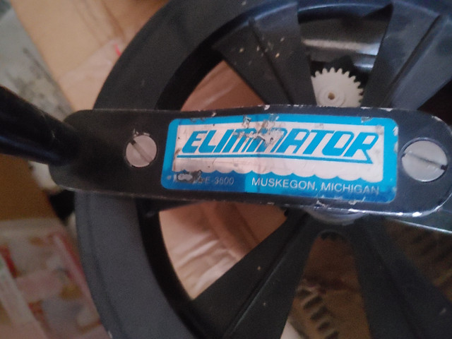 Mac jac eliminator manual downrigger in Fishing, Camping & Outdoors in Hamilton - Image 2