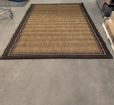 Gertmenian Naples Collection Ace Border Indoor/Outdoor Area Rug, View more