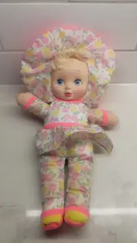 Wake Up Butter Cup Transforming Flower Doll Playmates 1996 Vinta