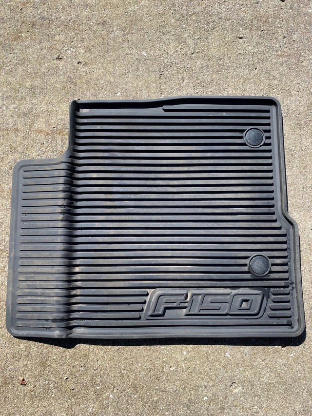 Ford F-150 rubber floor mat set in Other Parts & Accessories in Kawartha Lakes - Image 2