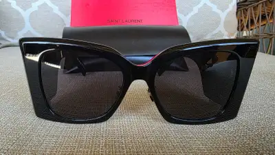 Designer Sunglasses-YSL oversized women, View more