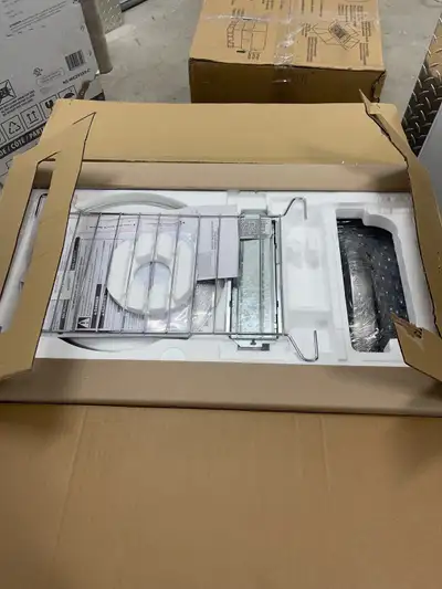 Brand new open box, never been plugged at all, Everything is complete, minor dent at the back (circl...
