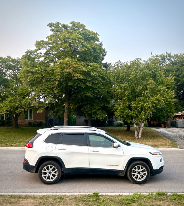 2015 JEEP CHEROKEE FOR SALE in Cars & Trucks in Mississauga / Peel Region - Image 3