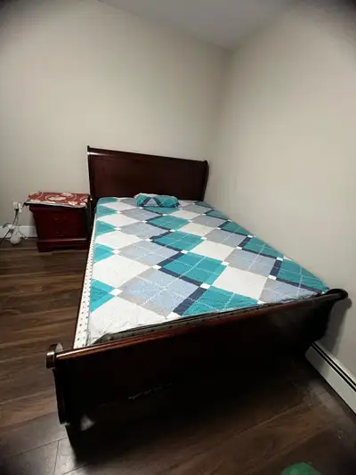 Queen Size Wooden Bed Frame with Box Spring + Free Mattress (Mov, View more