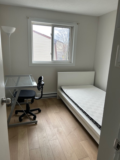 Recently renovated furnished room for rent in the townhouse close to Algonquin college. the house is...