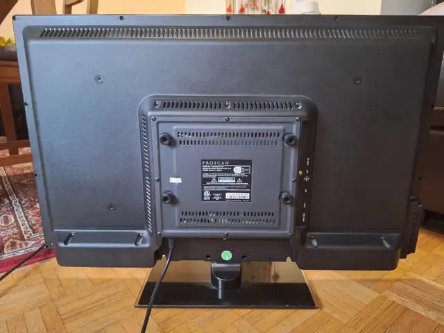 LED Proscan 32" tv ( Not Smart Tv) in TVs in City of Toronto - Image 3