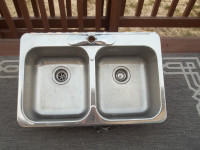 Double kitchen sink