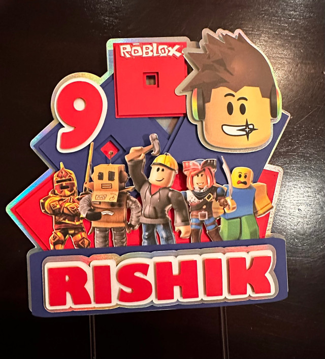 Roblox inspired 3D cake topper with custom name and age  in Toys & Games in City of Toronto - Image 2