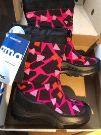 New Kuoma Girls’ Boots size 11.5 (29 EU)