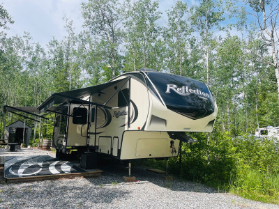 2019 Grand Design 303 RLS 