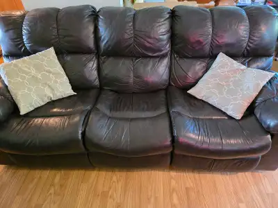 fauteuil a 3 places plus chaise inclinable , View more